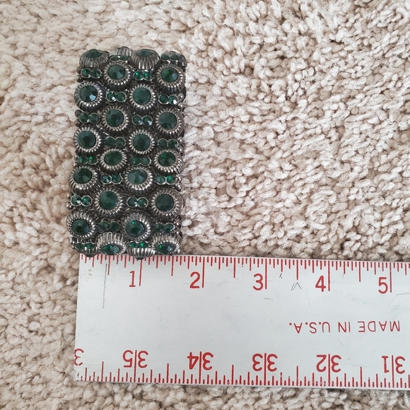 Elegant Green and Silver Bracelet Emerald Green Stones Stretch - Picture 9 of 10